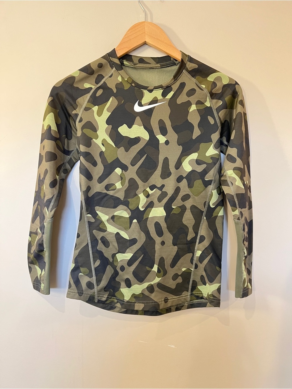 Nike Pro Dri-FIT Camo Compression Top Women’s Small Green Long Sleeve - Picture 3 of 5